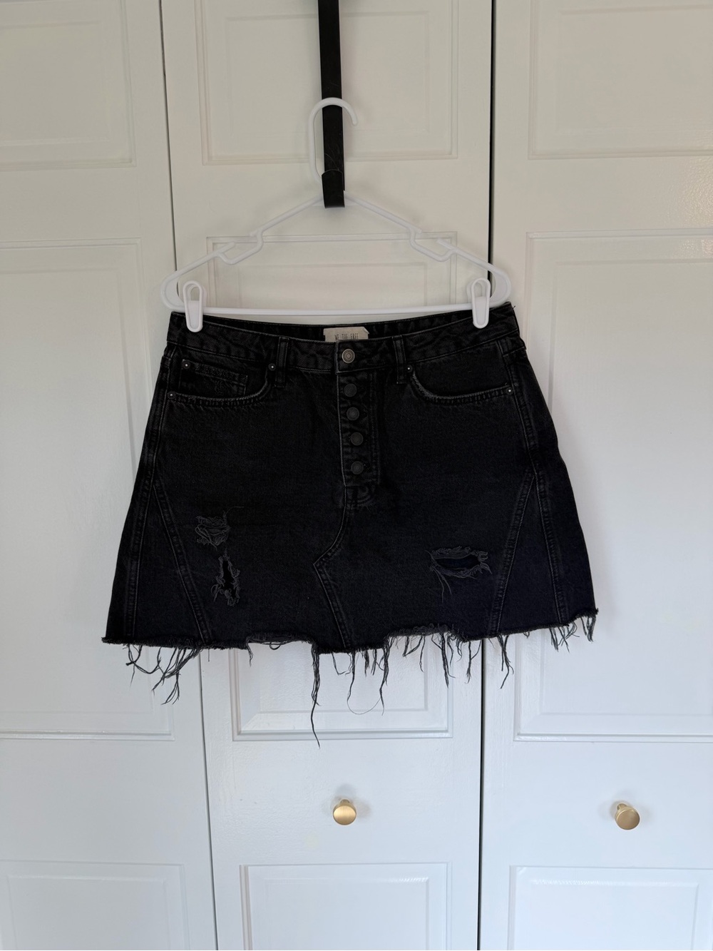 Free People We The Free Black‎ Distressed Denim Mini Skirt Size 31